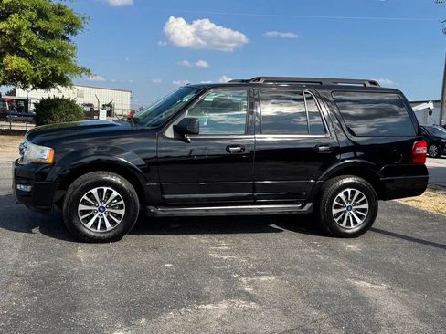 Used 2016 Ford Expedition XLT AWD/4WD image 4