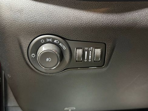 Used 2022 Jeep Compass Latitude image 22