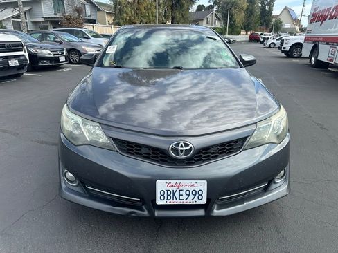 Used 2014 Toyota Camry SE image 5