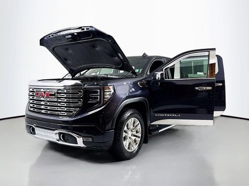 Used 2023 GMC Sierra 1500 Denali AWD/4WD image 24