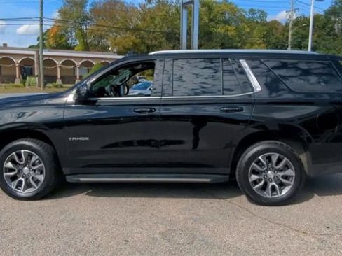 Used 2022 Chevrolet Tahoe LT w/ LT Signature Plus Package image 5