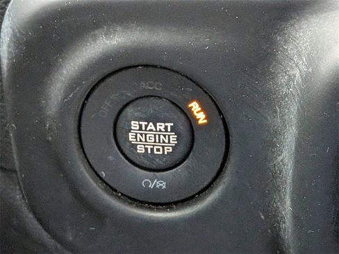 Used 2023 Jeep Wrangler Rubicon image 31