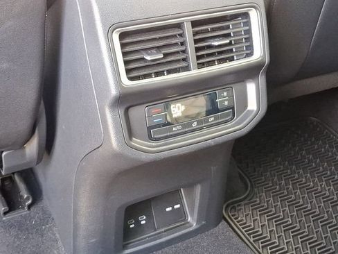 Used 2026 Volkswagen Atlas Peak Edition AWD/4WD image 18
