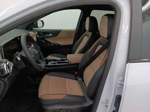 New 2026 Chevrolet Equinox ACTIV w/ Convenience Package III AWD/4WD image 6