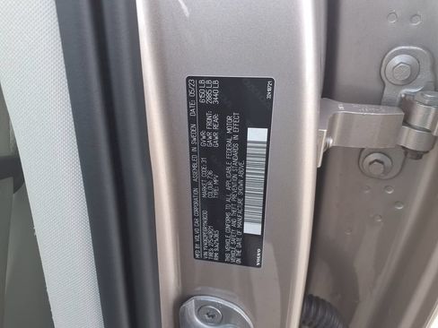 Certified 2024 Volvo XC90 B6 Plus w/ Protection Package Premier AWD/4WD image 40