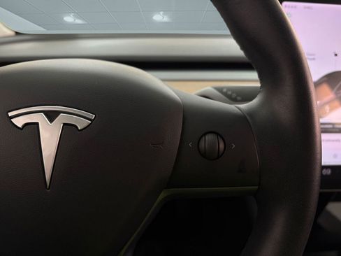 Used 2020 Tesla Model 3 Standard Range image 26
