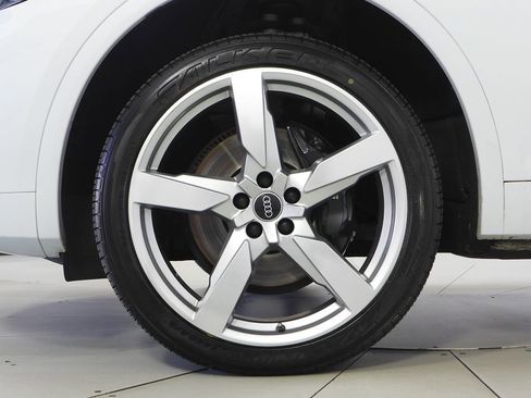 Used 2022 Audi SQ5 Premium Plus w/ Premium Plus Package image 5