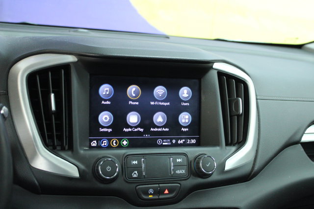 Used 2023 GMC Terrain SLT w/ Tech Package AWD/4WD image 19