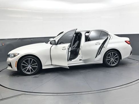 Used 2021 BMW 330i xDrive Sedan w/ Convenience Package image 38