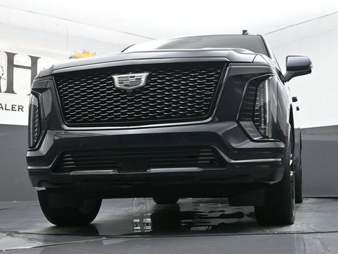 Used 2025 Cadillac Escalade Sport Platinum w/ LPO, ONYX Package AWD/4WD image 60