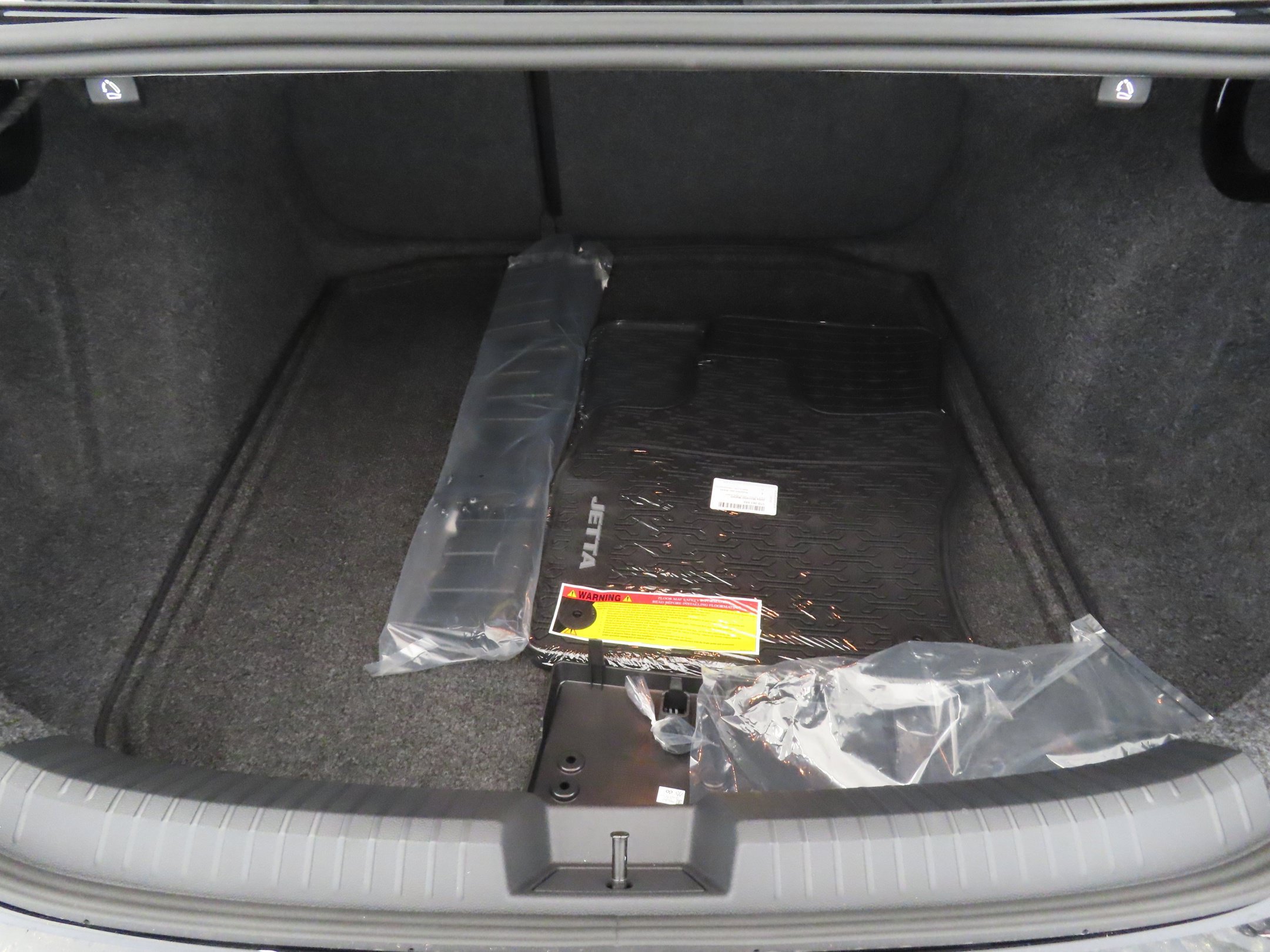 Used 2026 Volkswagen Jetta SE FWD image 22