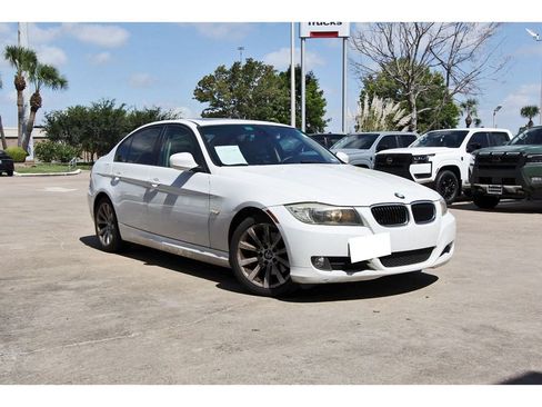 Used 2011 BMW 328i Sedan RWD image 1