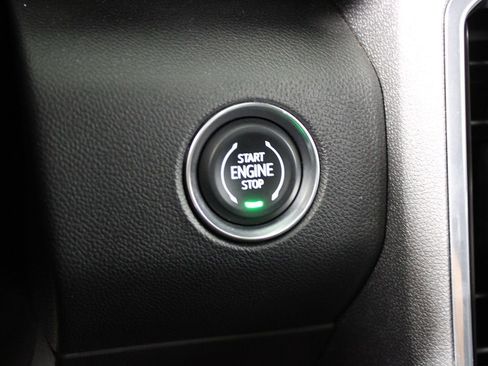 Used 2025 GMC Acadia Elevation image 20