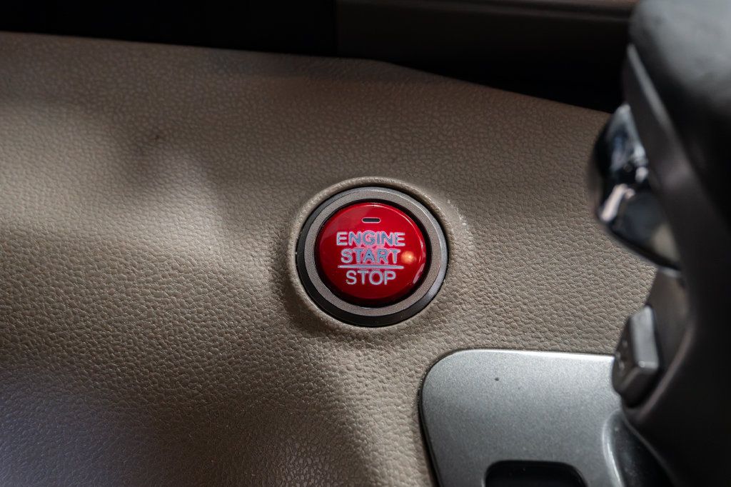 Used 2016 Honda Odyssey SE image 15
