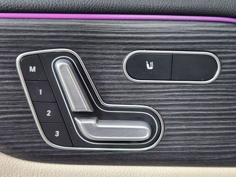 Used 2023 Mercedes-Benz GLB 250 4MATIC image 25