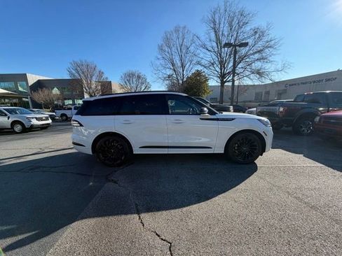 New 2026 Lincoln Aviator Reserve image 6