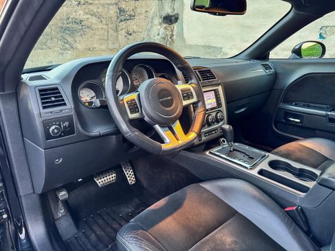 Used 2013 Dodge Challenger SRT8 w/ Harman Kardon Audio Group image 14