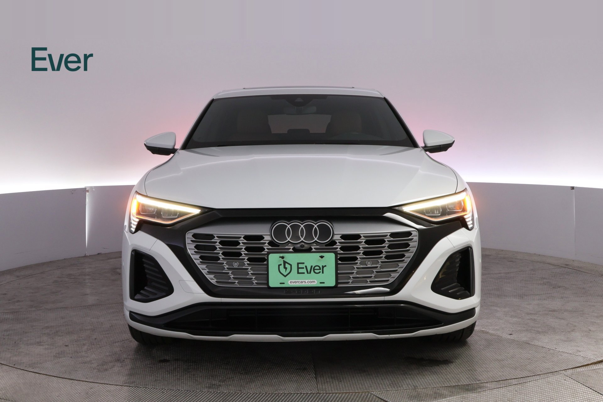 Used 2024 Audi Q8 e-tron Premium Plus AWD/4WD image 12