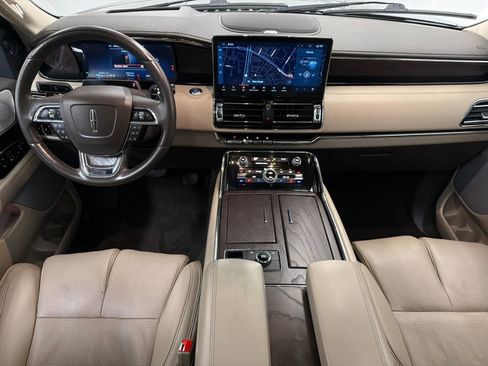 Used 2023 Lincoln Navigator L Reserve AWD/4WD image 23