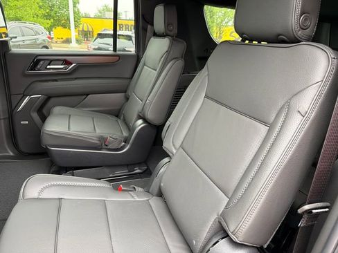 New 2026 GMC Yukon XL Denali AWD/4WD image 19