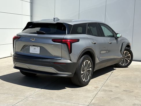 Used 2024 Chevrolet Blazer EV LT AWD/4WD image 7