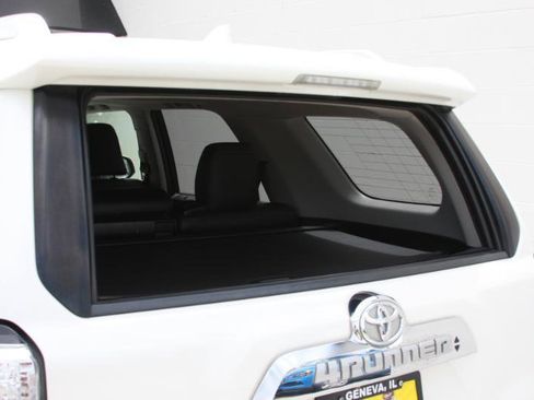 Used 2016 Toyota 4Runner Limited AWD/4WD image 14