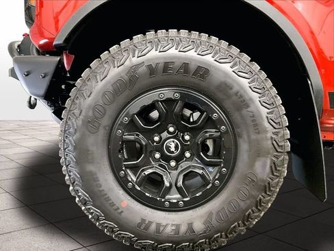 Used 2023 Ford Bronco Wildtrak AWD/4WD image 8
