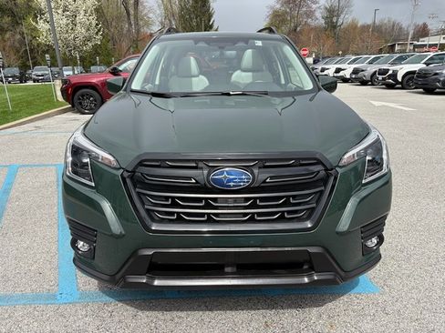 Used 2024 Subaru Forester Premium image 3