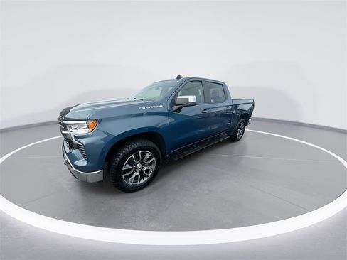 Used 2024 Chevrolet Silverado 1500 LT image 4