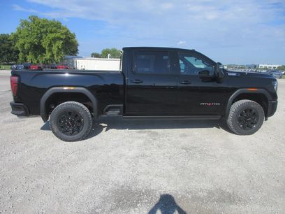 New 2026 GMC Sierra 2500 AT4 w/ AT4 Premium Plus Package
