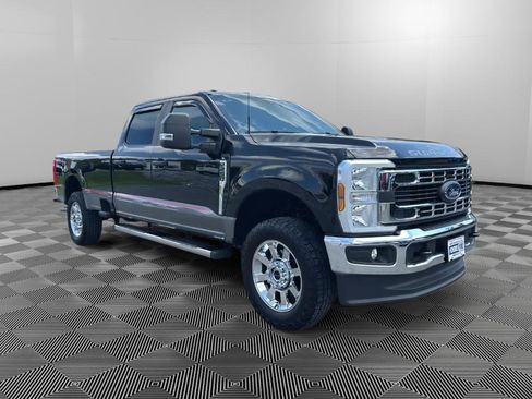 Used 2024 Ford F250 XL w/ XL Driver Assist Package AWD/4WD image 2