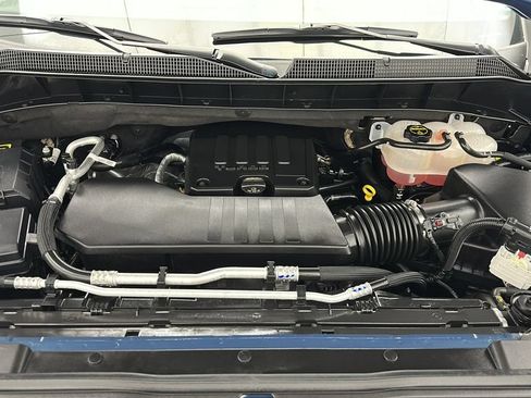 Used 2024 Chevrolet Silverado 1500 LT AWD/4WD image 24