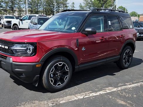 New 2025 Ford Bronco Sport Outer Banks image 2