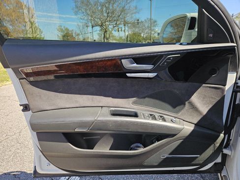 Used 2014 Audi A8 L 3.0T w/ Luxury Package image 12
