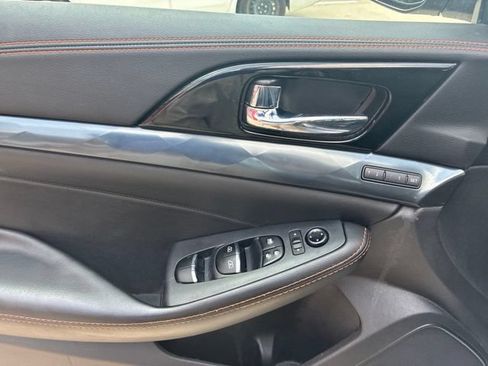 Used 2023 Nissan Maxima SR w/ Sport Mat Group FWD image 21