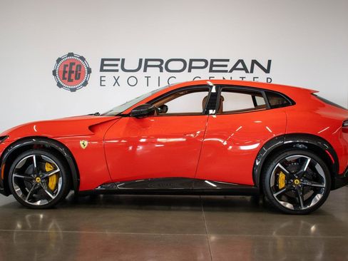 Used 2025 Ferrari Purosangue AWD/4WD image 32