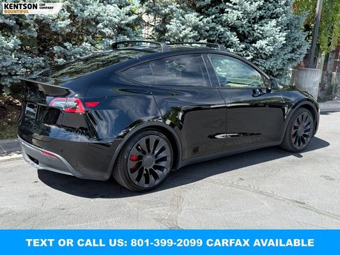 Used 2023 Tesla Model Y Performance AWD/4WD image 10