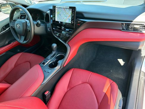 Used 2024 Toyota Camry XSE w/ Navigation Package image 35