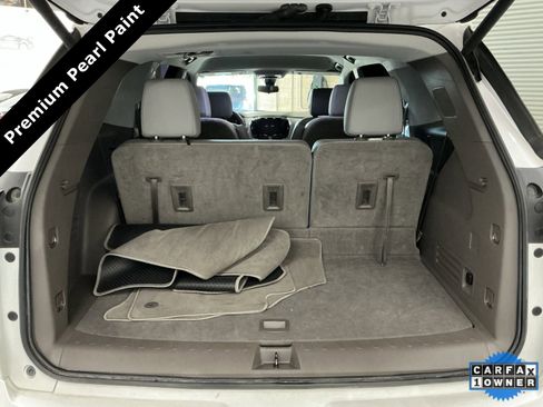 Used 2021 Chevrolet Traverse Premier image 14