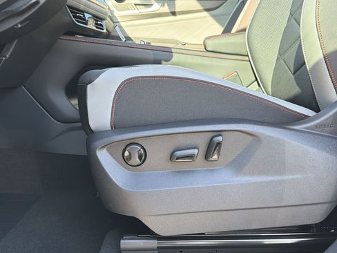 New 2026 Volkswagen Atlas Peak Edition AWD/4WD image 26