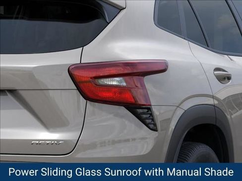 New 2026 Chevrolet Trax ACTIV w/ Sunroof Package FWD image 12