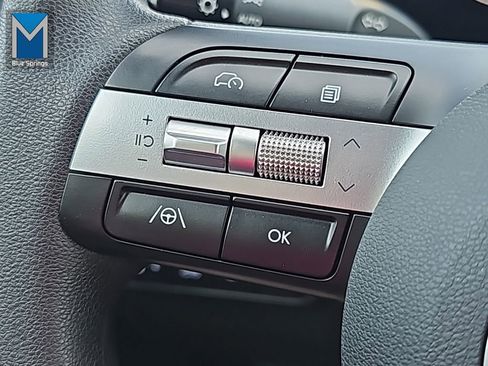 Used 2025 Hyundai Santa Cruz SE image 20