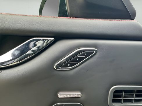 Used 2021 Maserati Quattroporte S GranSport RWD image 14
