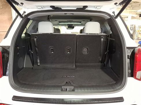 Used 2023 Hyundai Palisade SEL w/ Premium Package image 28