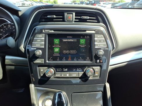 Used 2023 Nissan Maxima SV w/ Floor Mat Group FWD image 10