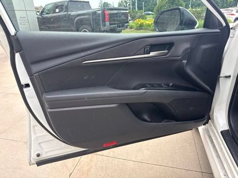Used 2025 Toyota Camry LE FWD image 13