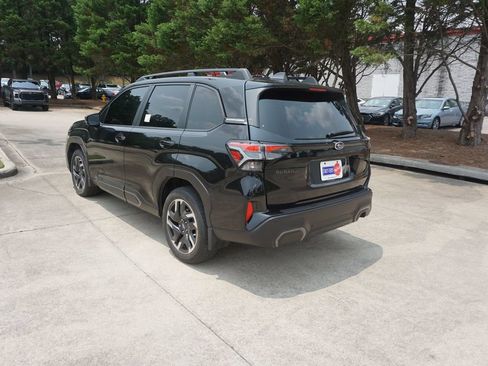 Used 2025 Subaru Forester Limited AWD/4WD image 20