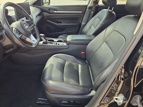 Used 2024 Nissan Altima 2.5 SL FWD image 15