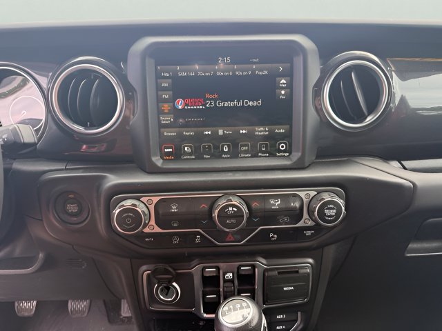 Used 2021 Jeep Wrangler Unlimited Sahara AWD/4WD image 16