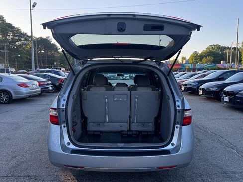 Used 2011 Honda Odyssey EX image 16